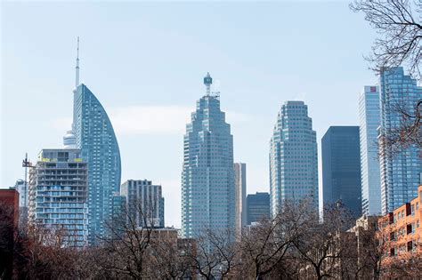 Reddit expands into Canada for the first time with a .